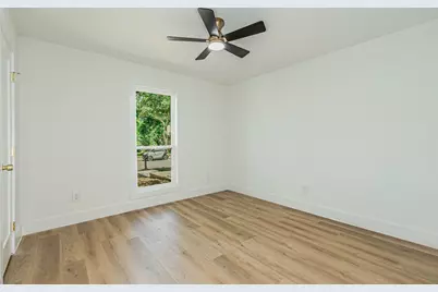 2220 Greenvalley Drive, Carrollton, TX 75007 - Photo 19