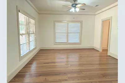 902 W Pearl Street, Granbury, TX 76048 - Photo 7