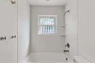 10357 Baronne Cir, Dallas, TX 75218 - Photo 19