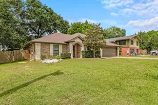 129 Donna Dr, Gun Barrel City, TX 75156 - Photo 1