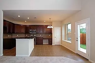 3739 Venice Dr, Irving, TX 75038 - Photo 5