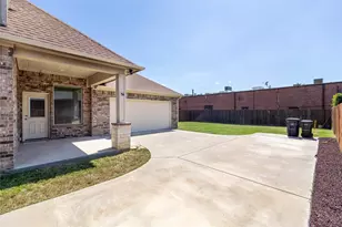 5500 Ledgestone Dr, Fort Worth, TX 76132 - Photo 27
