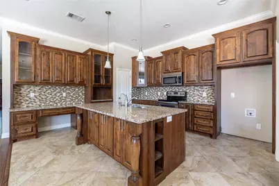5500 Ledgestone Drive, Fort Worth, TX 76132 - Photo 5
