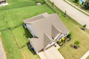 1601 Bearpath Wy, Gunter, TX 75058 - Photo 3