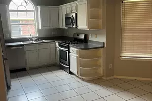 206 Linda St, Aubrey, TX 76227 - Photo 3