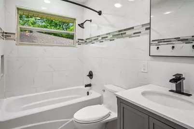 13430 Challaburton Drive, Farmers Branch, TX 75234 - Photo 29