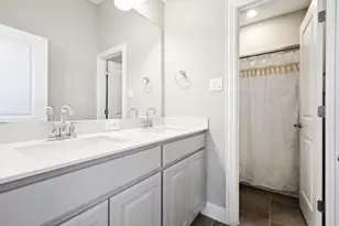 727 Waterbrook Pkwy, Argyle, TX 76226 - Photo 27