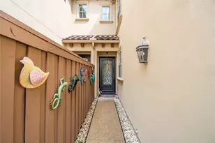 14745 Stanford Ct, Addison, TX 75254 - Photo 3