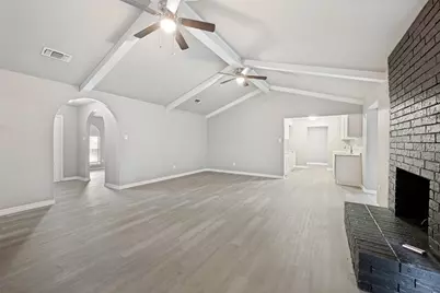 2105 Cottie Lane, Arlington, TX 76010 - Photo 7