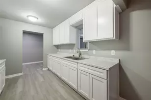 2105 Cottie Ln, Arlington, TX 76010 - Photo 11