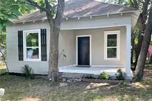 1020 Clinton St, Stephenville, TX 76401 - Photo 1