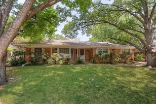6948 Valhalla Rd, Fort Worth, TX 76116 - Photo 3