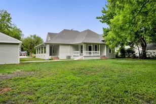 1219 S Travis St, Sherman, TX 75090 - Photo 25