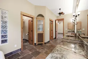 15425 Fitzhugh Rd, Dripping Springs, TX 78620 - Photo 17