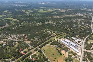 15425 Fitzhugh Rd, Dripping Springs, TX 78620 - Photo 37