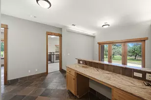 15425 Fitzhugh Rd, Dripping Springs, TX 78620 - Photo 21