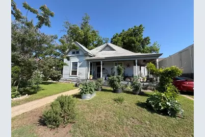 504 W Wardville Street, Cleburne, TX 76033 - Photo 1