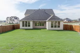 10021 Cresent Dr, Providence Village, TX 76227 - Photo 17