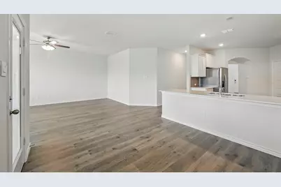 7054 Bison Creek Lane, Garland, TX 75043 - Photo 11