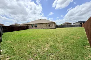 520 Cantebury Park Ln, Ponder, TX 76259 - Photo 25