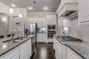 3901 Bentley Dr, Bedford, TX 76021 - Photo 9