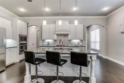 3901 Bentley Drive, Bedford, TX 76021 - Photo 7