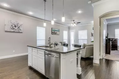 3901 Bentley Drive, Bedford, TX 76021 - Photo 13