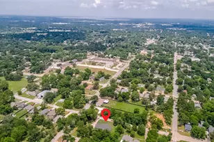 1028 W Day St, Denison, TX 75020 - Photo 15
