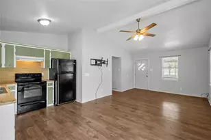 235 Country Dr, Waco, TX 76705 - Photo 9