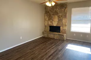 1608 Sun Valley Dr, Cleburne, TX 76033 - Photo 9