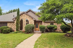 6000 Kenilworth Dr, Arlington, TX 76001 - Photo 1