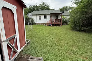 2122 Fort Worth St, Grand Prairie, TX 75050 - Photo 15
