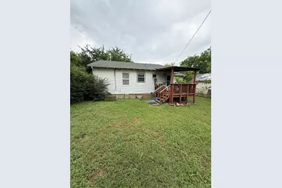 2122 Fort Worth Street, Grand Prairie, TX 75050 - Photo 11