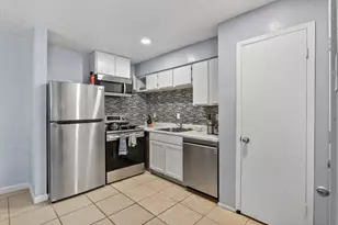 8110 Skillman St, Dallas, TX 75231 - Photo 9