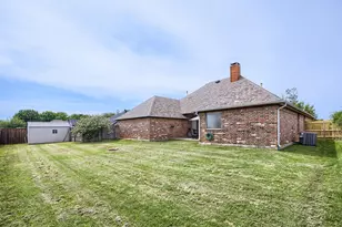 603 Ash St, Pilot Point, TX 76258 - Photo 27
