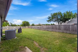 8800 Crestbrook Dr, Fort Worth, TX 76179 - Photo 3