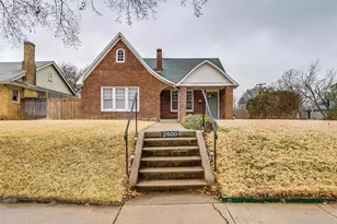 2600 S Adams St, Fort Worth, TX 76110 - Photo 3
