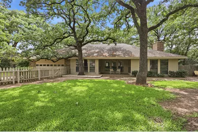 5 Windy Knoll Court, Grapevine, TX 76051 - Photo 3