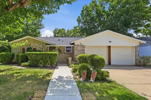 6609 Emily Dr, Watauga, TX 76148 - Photo 1