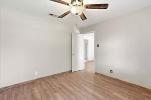 6609 Emily Dr, Watauga, TX 76148 - Photo 9