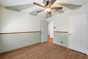 6609 Emily Dr, Watauga, TX 76148 - Photo 11