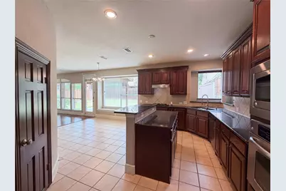 10330 Sandbar Drive, Irving, TX 75063 - Photo 7
