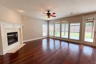 10330 Sandbar Dr, Irving, TX 75063 - Photo 9