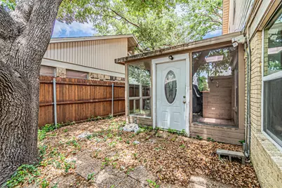 2008 Clubridge Drive, Carrollton, TX 75006 - Photo 31