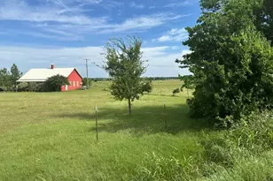 2670 Canaan Church Rd, Crawford, TX 76638 - Photo 15