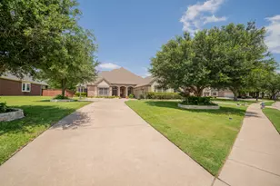 10514 Huffines Dr, Rowlett, TX 75089 - Photo 3