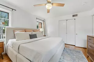 114 E Ireland Dr, Irving, TX 75062 - Photo 23