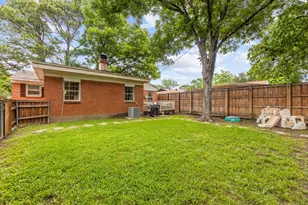 114 E Ireland Dr, Irving, TX 75062 - Photo 35