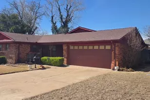 810 S Preston Rd, Burkburnett, TX 76354 - Photo 3