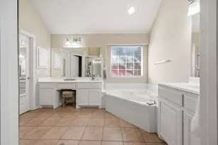 1605 Hawkins Ct, Carrollton, TX 75010 - Photo 21